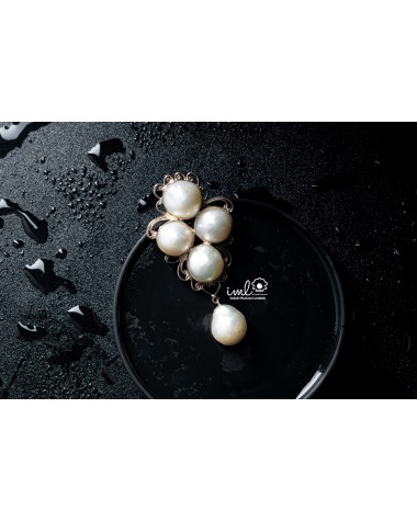 BROOCH & PENDANT